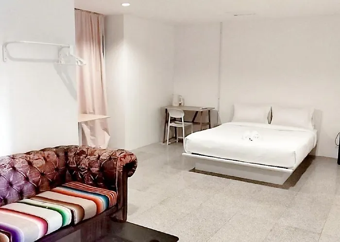 Mitr Inn Sukhumvit 2 Bts Nana